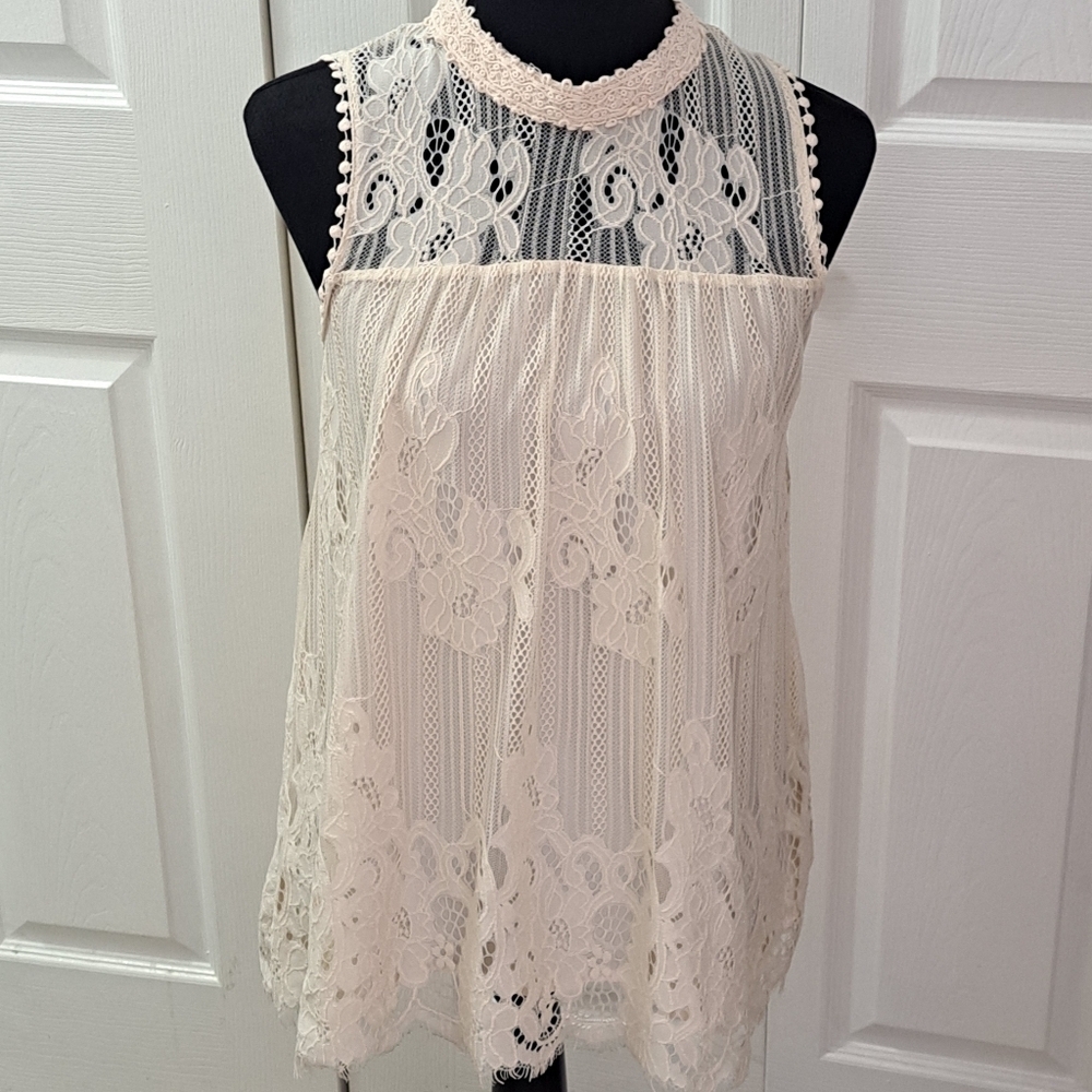 Cream Lace Sleeveless Tunic Size S